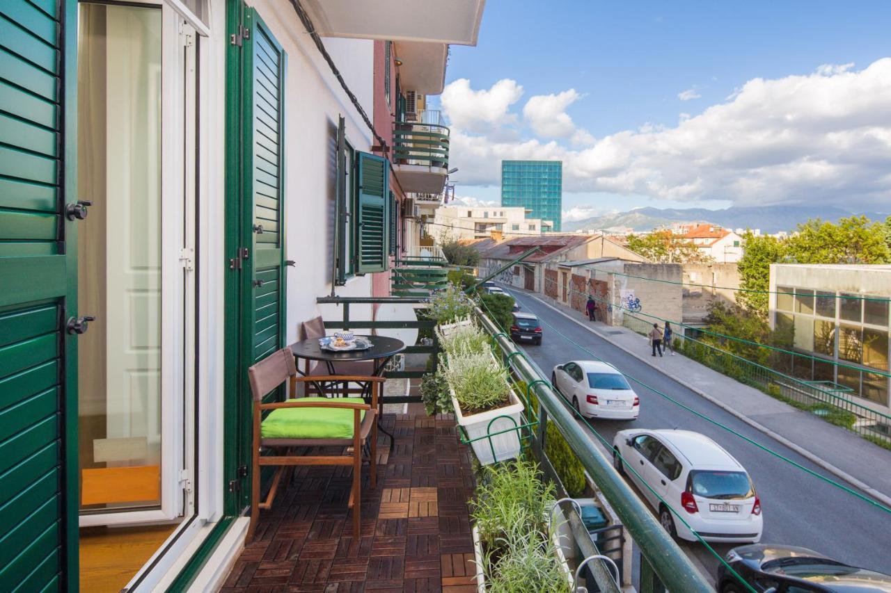 Appartement Charlie Chaplin à Split Extérieur photo